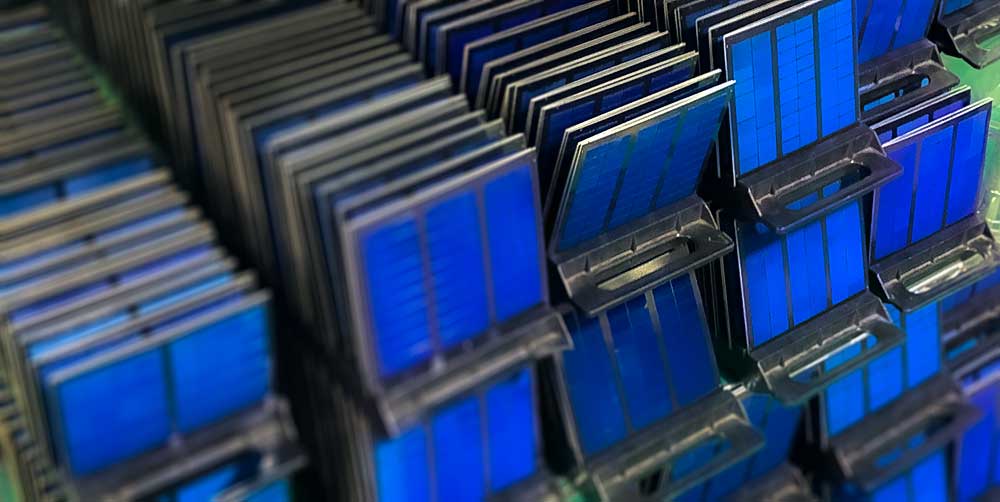 SOLAR%20CELLS_MACHINE